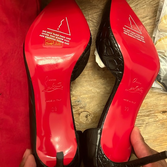 Red Bottoms size 9 never worn. - Picture 1 of 5